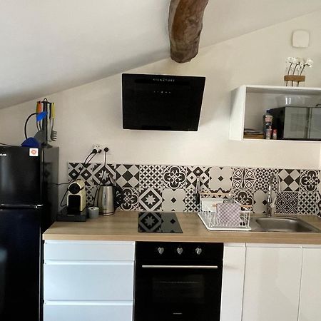 Chez Jean-Yves Et Zoe - Le Saint Andre - Au Calme, Tres Propre, Proche Parkings, Clim Leilighet Niort Eksteriør bilde