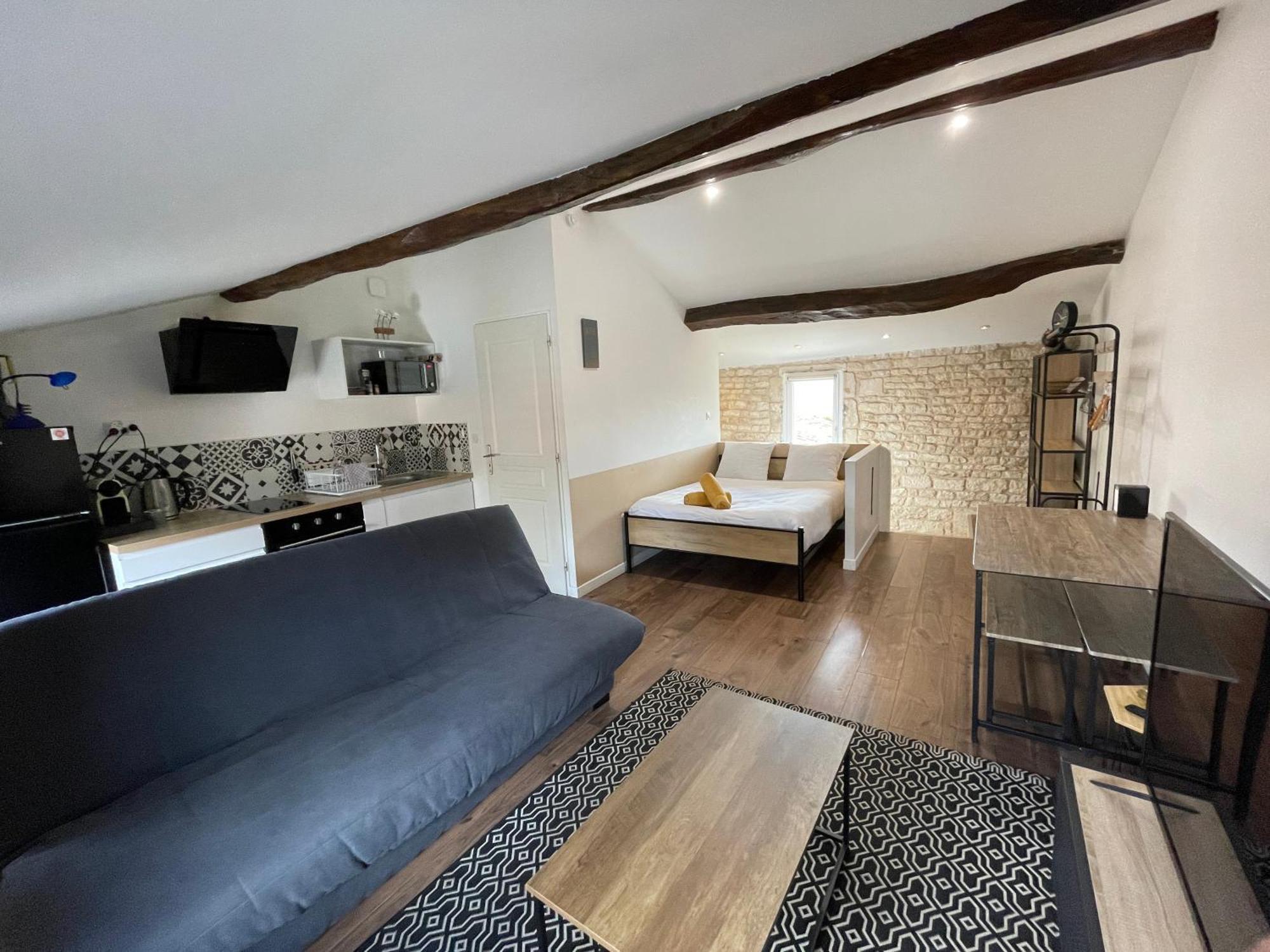 Chez Jean-Yves Et Zoe - Le Saint Andre - Au Calme, Tres Propre, Proche Parkings, Clim Leilighet Niort Eksteriør bilde